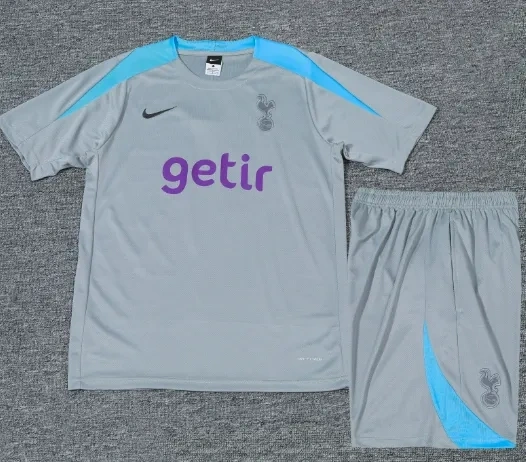 Tottenham Hotspur 24/25 Training Shirt and Shorts Set