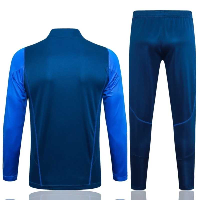 Manchester United 23/24 Half-Zip Training Top and Pants Set B703