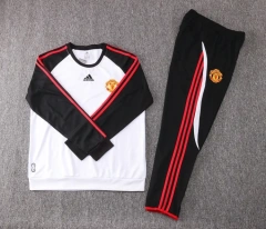 Manchester United 22/23 Training Sweatshirt and Pants Set