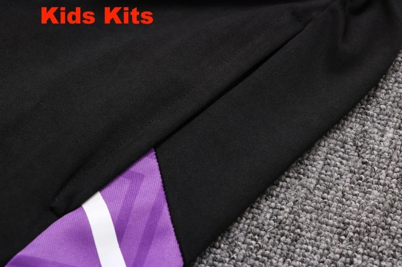 Kids Real Madrid 22/23 Training Shirt and Pants Set E674