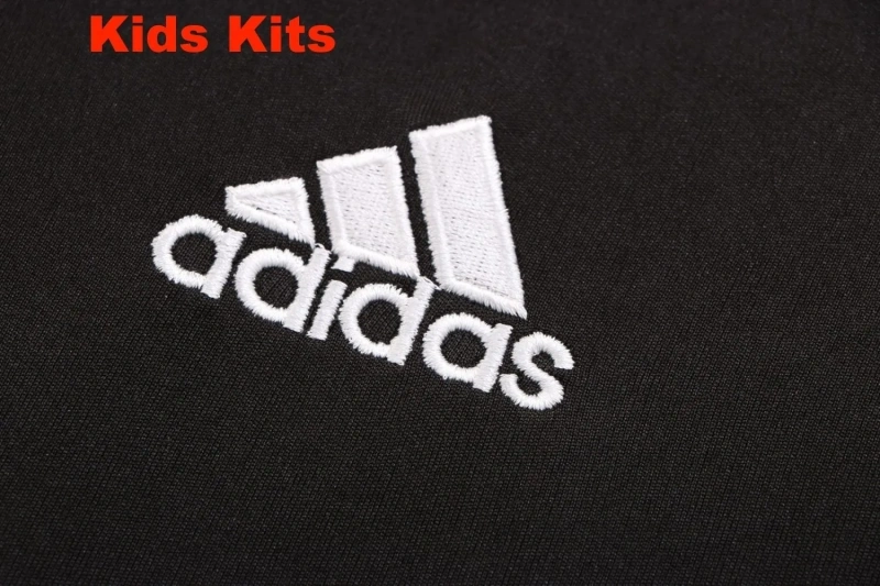 Kids Manchester United 22/23 Training Shirt and Pants Set E676