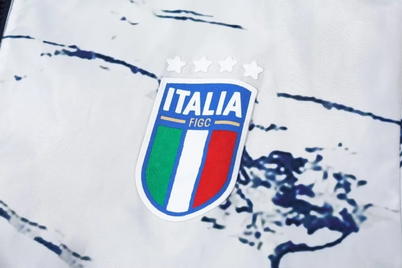 Italy 2023 Windbreake