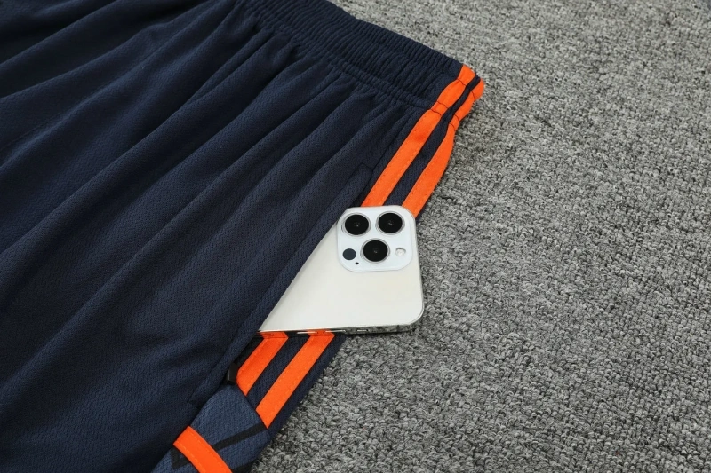 Manchester United 22/23 Training Vest and Shorts Set