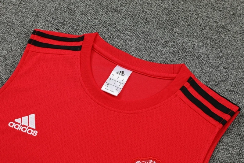 Manchester United 22/23 Training Vest and Shorts Set