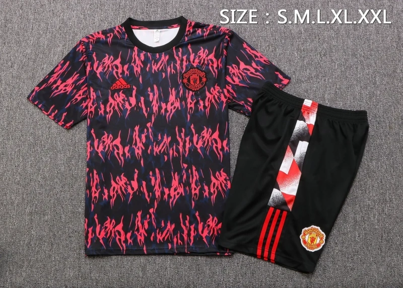 Manchester United 22/23 Training Shirt and Shorts Set D670