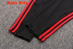 Kids Manchester United 22/23 Training Shirt and Pants Set E671