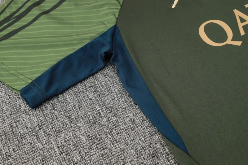 PSG 24/25 Training Shirt and Shorts Set D980