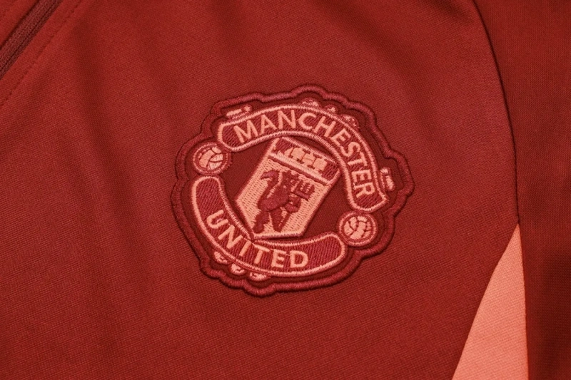 Manchester United 23/24 Half-Zip Training Top and Pants Set White B754
