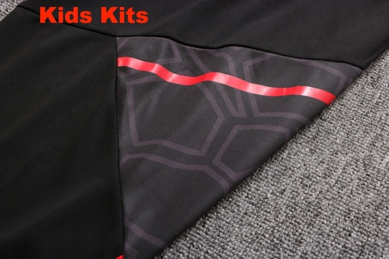Kids Manchester United 22/23 Training Shirt and Pants Set E671
