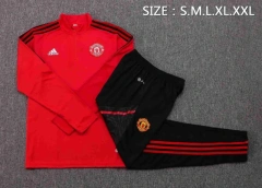 Manchester United 22/23 Half-Zip Training Sweatshirt and Pants Set B553