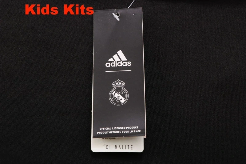 Kids Real Madrid 22/23 Training Shirt and Pants Set E675