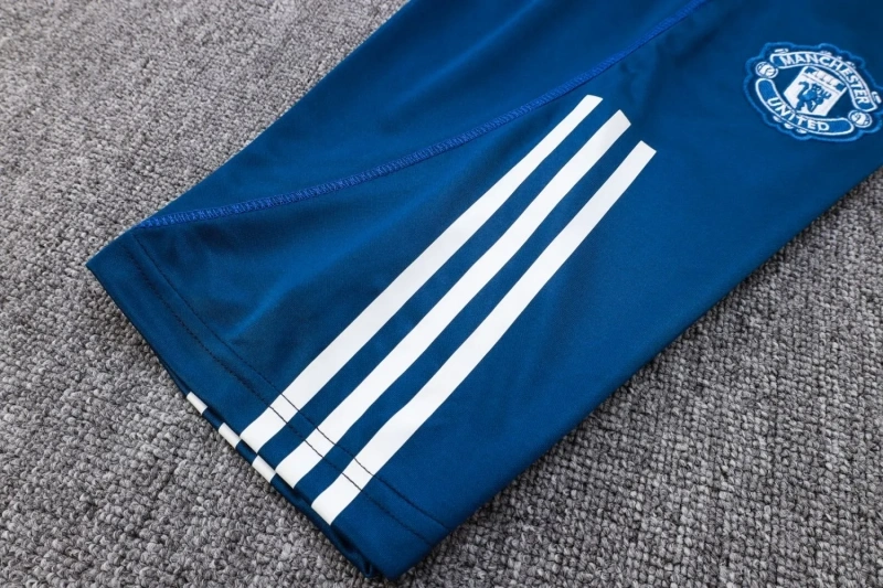 Manchester United 23/24 Training Shirt and 3/4 Pants Set Blue D943