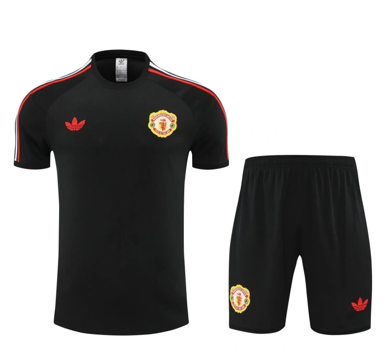 Manchester United 24/25 Training Shirt and Shorts Set Black