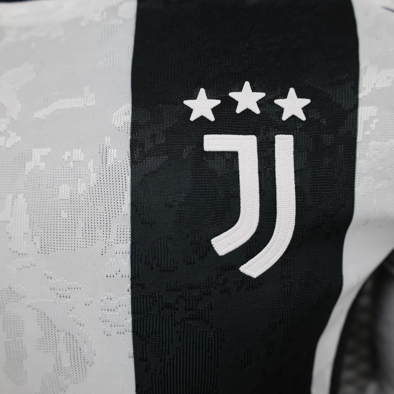 Juventus Home player long sleeve 24/25 Football Team Shirt Jersey