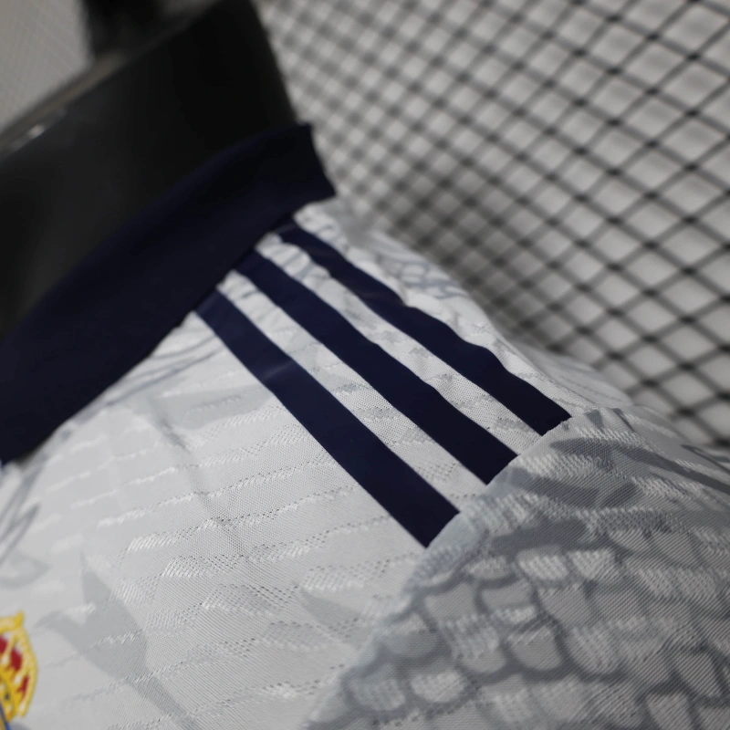 player Real Madrid The Year of the Loong Limited Edition 24/25 Football team shirt Jersey Sports shirt