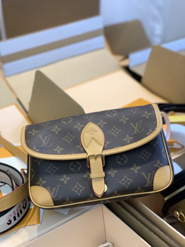 LV  Original 1:1 replica