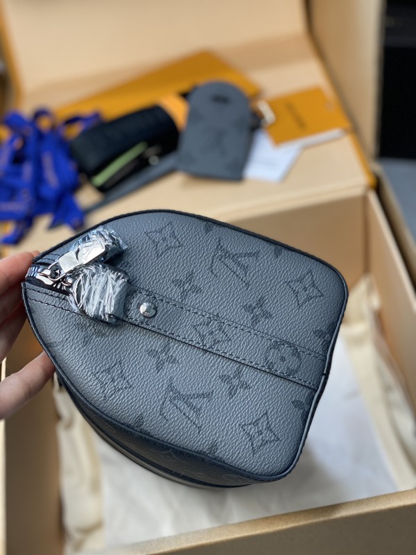 LV Original 1:1 replica
