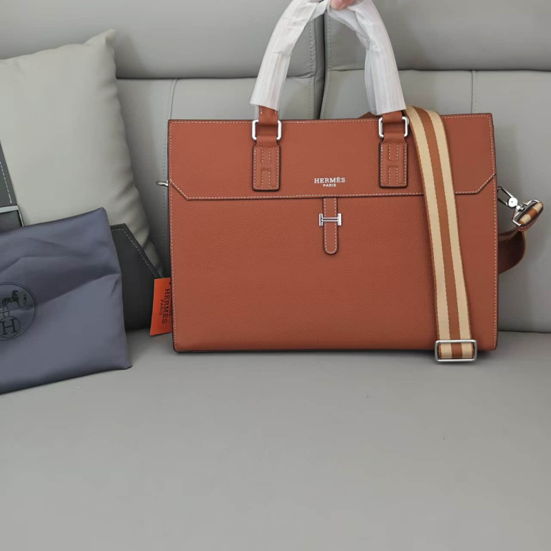HERMES  size  39*29*7cm
