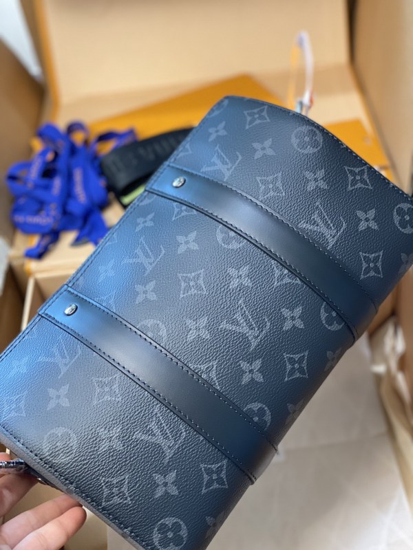 LV Original 1:1 replica