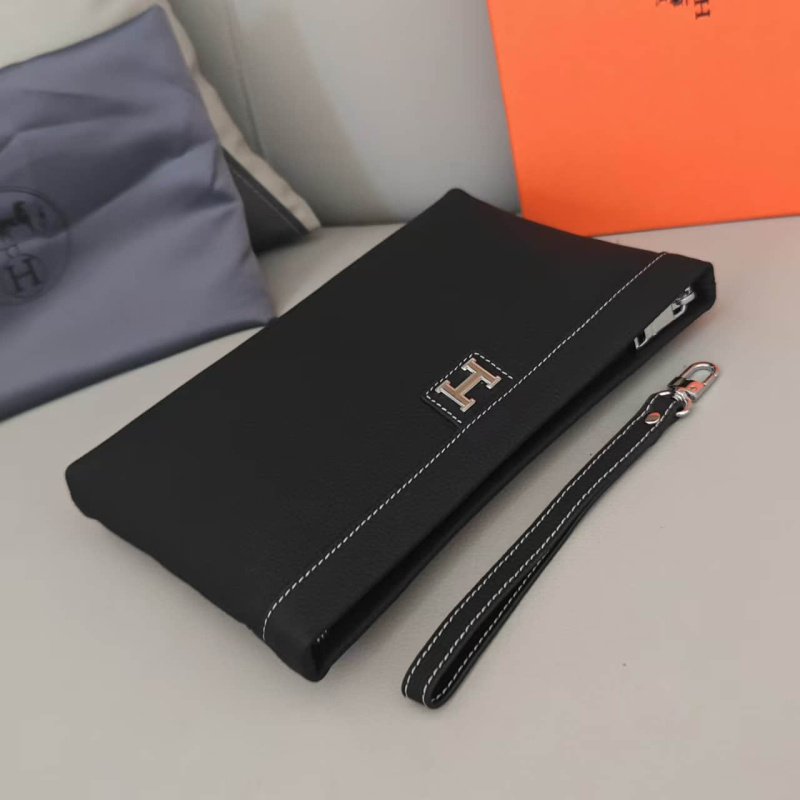 HERMES  size  28*18*3cm