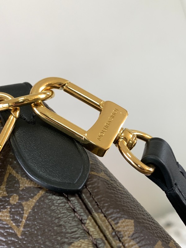 LV size 21x14x6cm