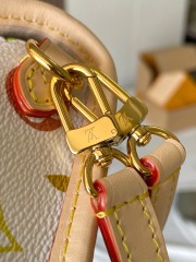 LV size 19 x 10.5 x 6 cm
