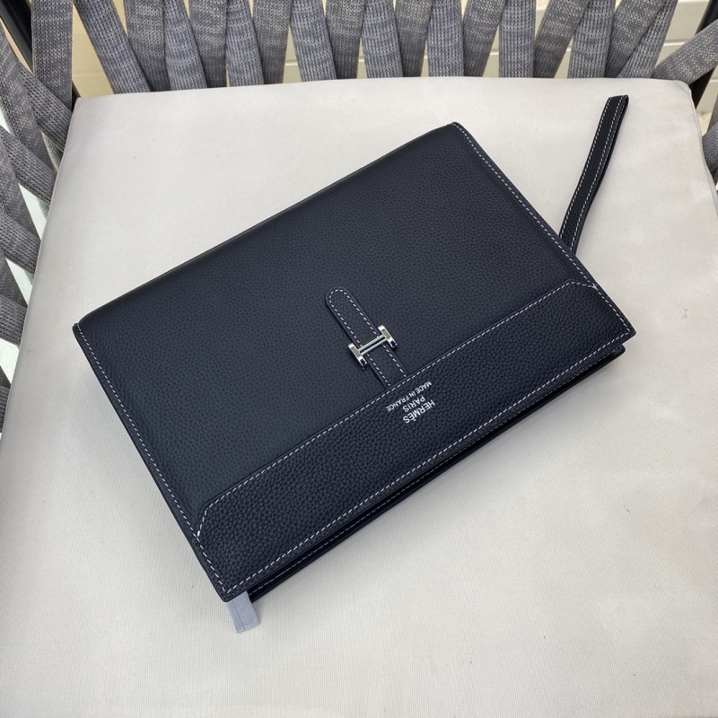 HERMES size