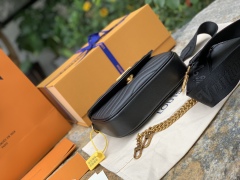 LV bag size 19 x 14 x 5CM