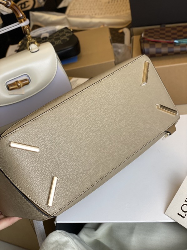 LOEWE Original 1:1 replica