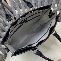 HERMES size 38X29X7 CM