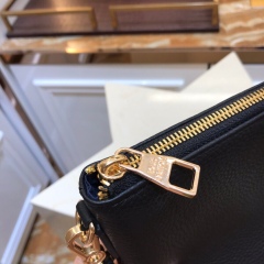LV size  19X29 CM