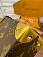 LV size  12.5x17.6x6CM