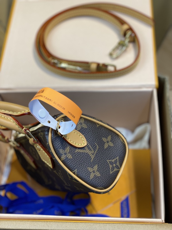 LV Original 1:1 replica