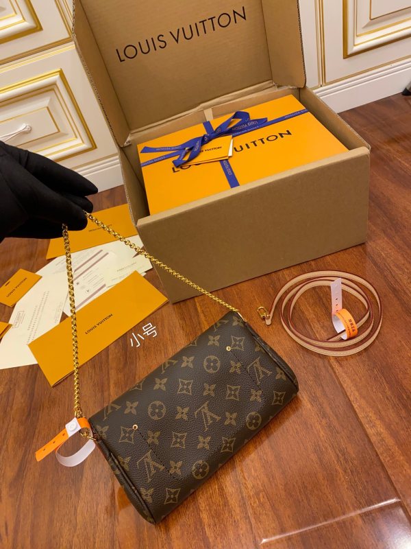 LV size 22x13x4CM