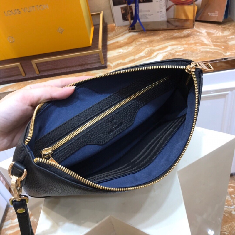 LV size  19X29 CM