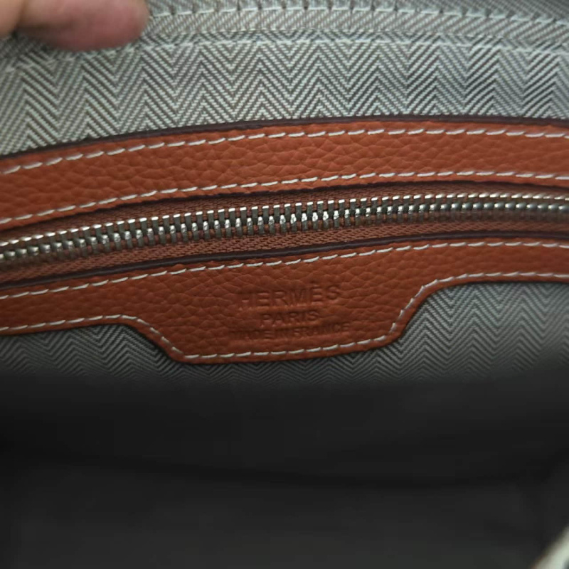 HERMES  size  28*26*6cm