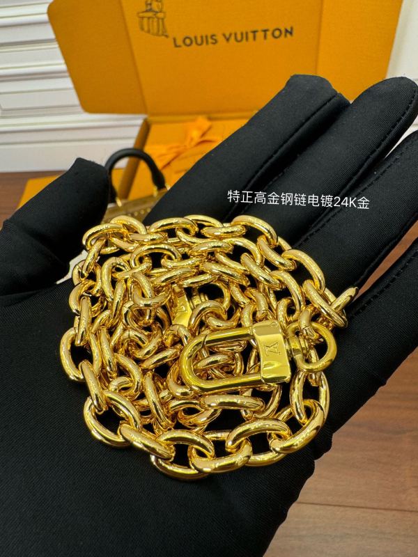LV size  12.5x17.6x6CM