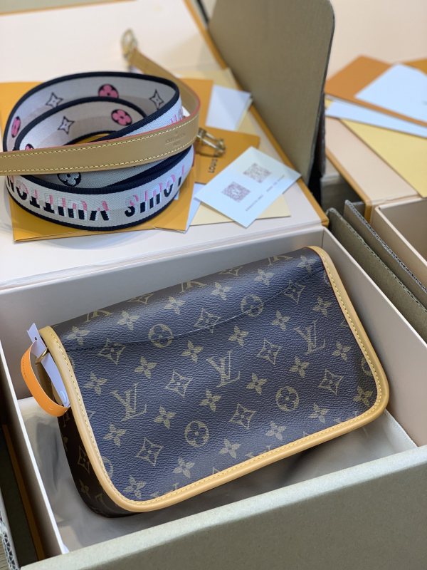 LV  Original 1:1 replica
