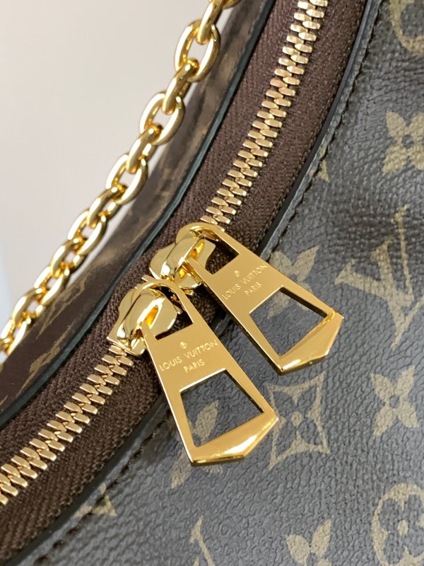 LV size 21x14x6cm