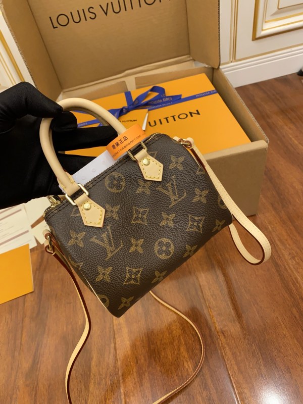 LV size 16x11x9CM