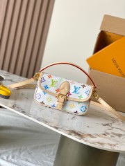 LV size 19 x 10.5 x 6 cm