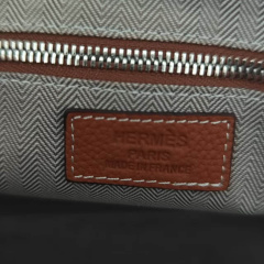 HERMES  size  39*29*7cm