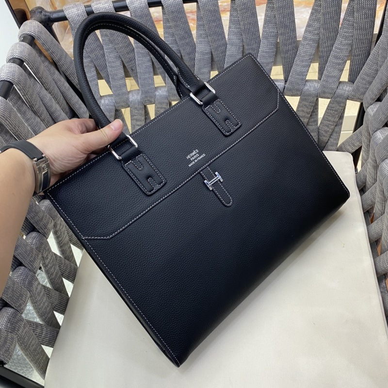 HERMES size 38X29X7 CM