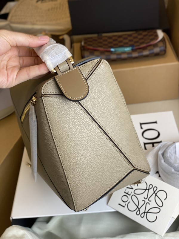 LOEWE Original 1:1 replica