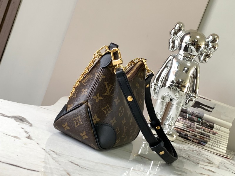 LV size 21x14x6cm