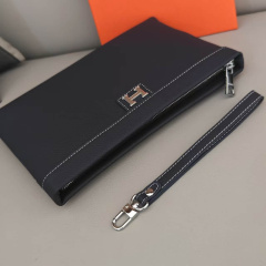 HERMES  size  28*18*3cm
