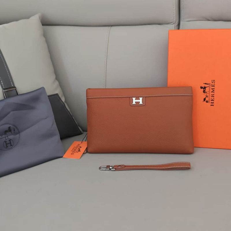 HERMES  size  28*18*3cm