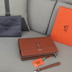 HERMES size 28*18*4 cm