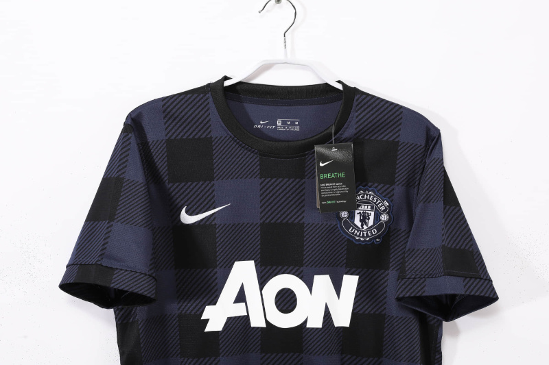 Manchester United Away 2013/14 Retro Football Jersey Sports Shirt