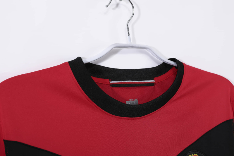 Manchester United home 2010 Retro Football Jersey Sports Shirt
